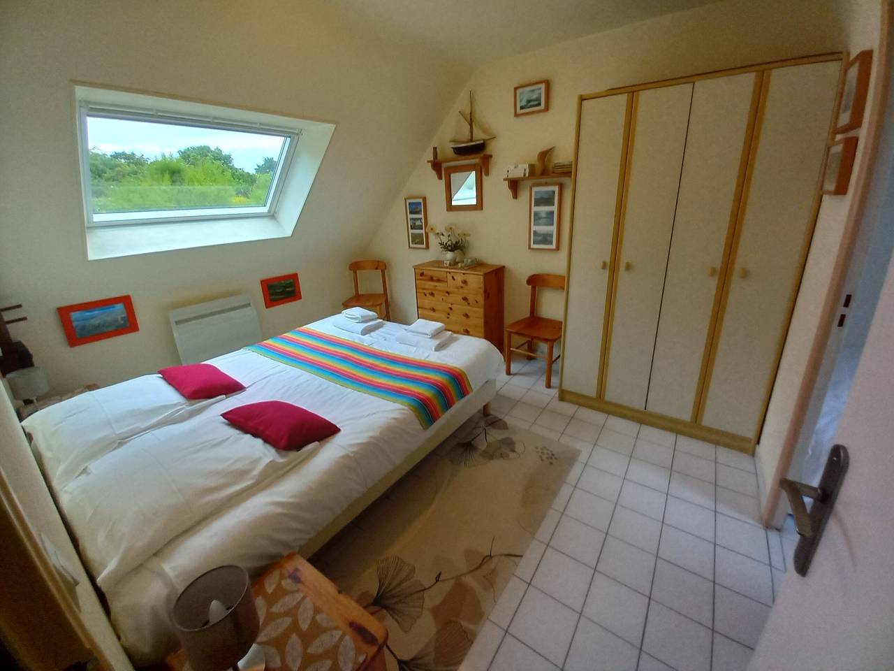Maison de Vacances 'Le Nid d'Émeraude' avec Terrasse Privée, Jardin Privé et Wi-Fi in Cancale, Baie du Mont-Saint-Michel