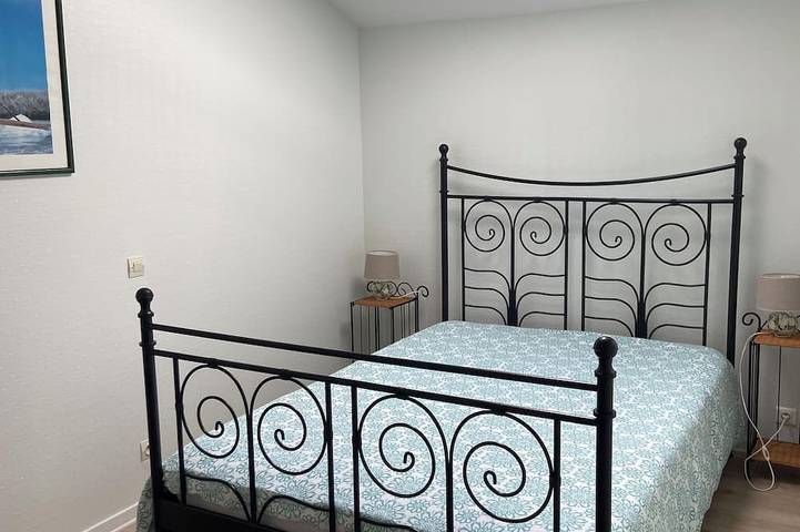 Gîte pour 5 personnes, avec Terrasse ainsi que Jardin et Piscine à Le Poiré-sur-Vie - 2