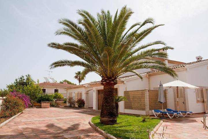 Llampudol (Villa Sa Coma) - Wonderful villa with private pool and free Wifi. in Sa Coma, San Lorenzo de Cardessar