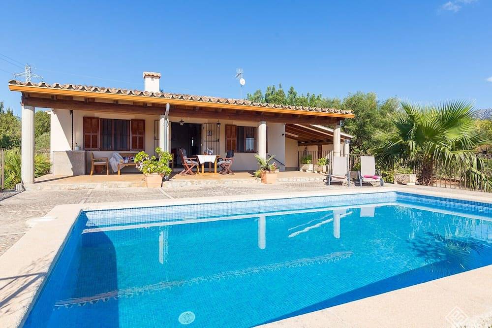 Can Gallu. Villa Adults Only with private pool in Moscari. in Selva, Majorca Center