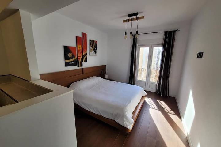 Apartamento entero, Piso muy amplio y centrico con vistas a la bahia in Santander, Costa de Cantabria