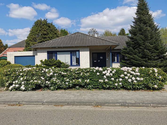 Ferienhaus für 4 Personen, mit Terrasse und Whirlpool sowie Garten in Moormerland