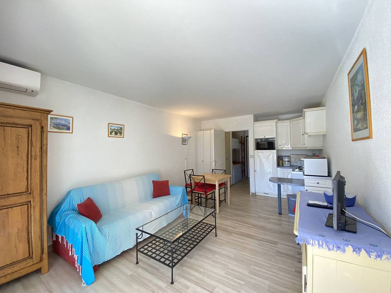 Monolocale intero, Beachfront Studio with A/C, Garden & Parking in Cavalaire-sur-Mer in Cavalaire-sur-Mer, Parco nazionale di Port-Cros