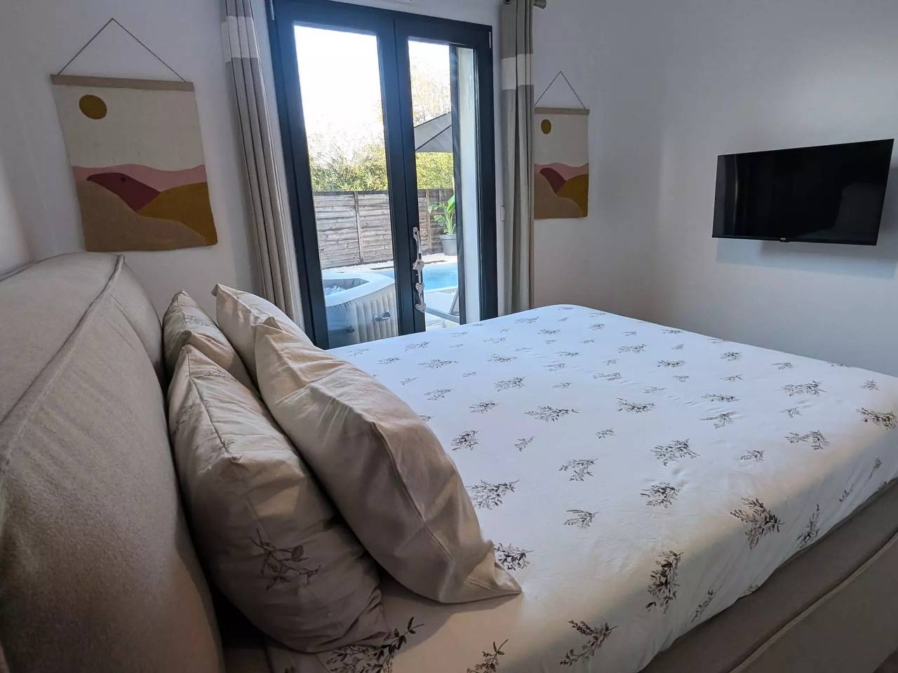 Ganze Wohnung, 2 Zimmer 2 Personen in Roquefort-les-Pins, Cannes und Umgebung