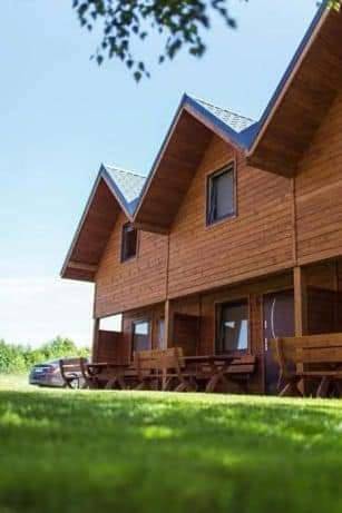 Domek letniskowy dla 7 osób, z ogród i taras, zwierzęta dozwolone w Sarbinowo