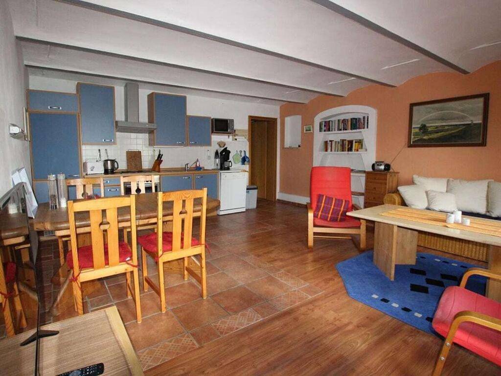 Rosi Comfortable holiday residence in Priepert, Mecklenburg-Strelitz
