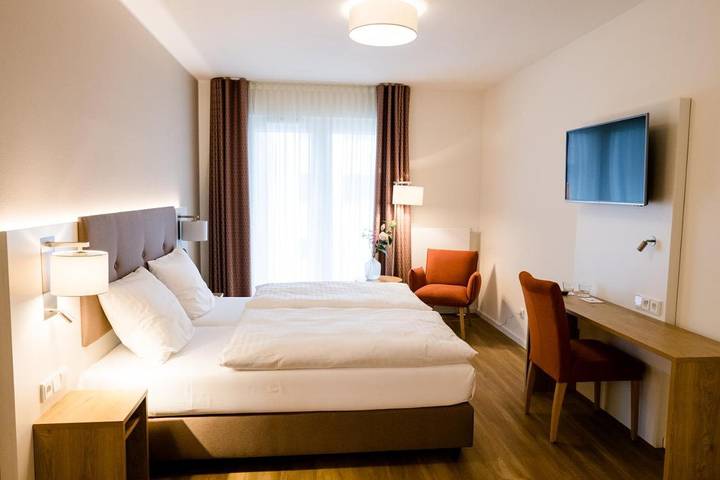 Hotel für 3 Personen, mit Terrasse und Garten in Katharinenhof
