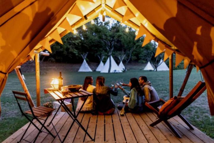 Camping pour 4 personnes, avec vue et jardin ainsi que piscine et bassin pour enfant en Suisse - 3