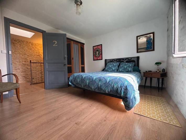 Location de vacances pour 2 personnes, avec jardin ainsi que vue et terrasse dans Cartelègue - 2