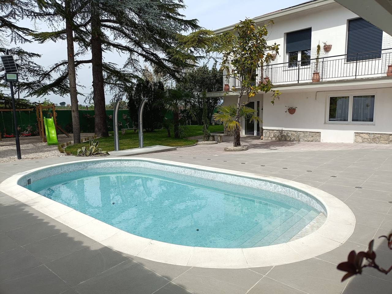 Apartamento entero, Apartamento 'Melograno' con piscina compartida, Wi-Fi y aire acondicionado in Venticano, Provincia d'Avellino