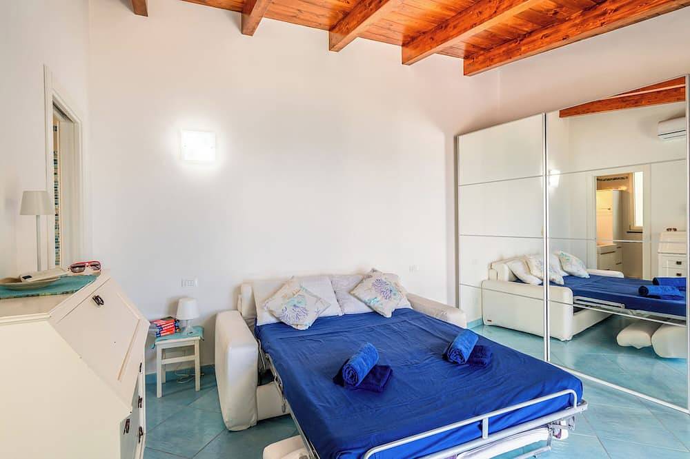 Ganze Wohnung, Dependance Castiglione With Pool And View, Ischia, Italy in Casamicciola Terme, Ischia