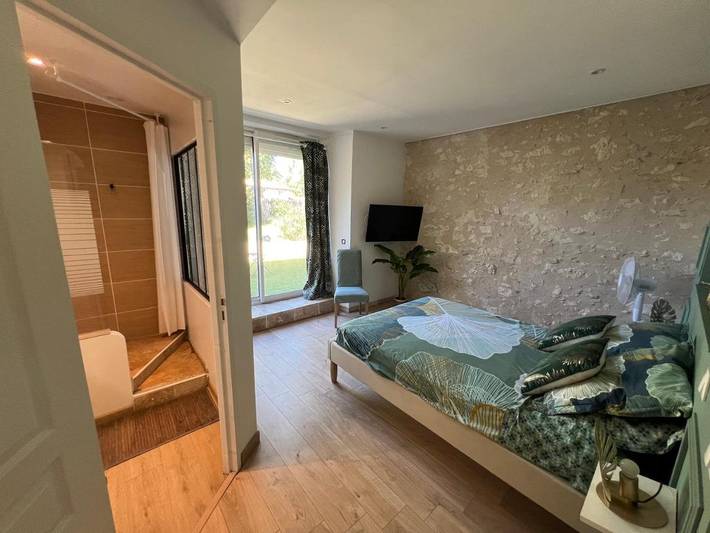 Location de vacances pour 6 personnes, avec piscine ainsi que vue et jardin à Saint-Antoine-de-Breuilh - 3