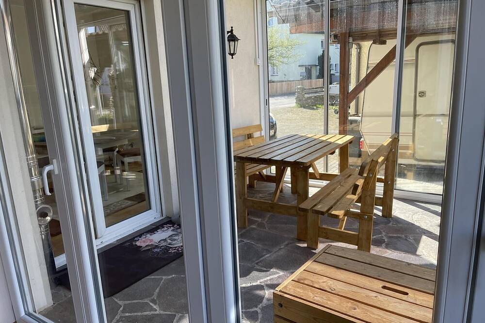 Ganze Wohnung, Barrierefreie Ferienwohnung Buck in Bad Waldsee-Reute – ruhig gelegen und gut angebunden in Bad Waldsee, Oberschwaben