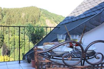 Ferienwohnung für 2 Personen, mit Garten und Sauna sowie Balkon in Hellenthal