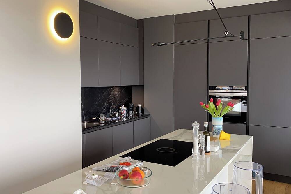 Appartamento intero, Appartamento moderno vicino alla Fiera e alla Stazione centrale in Francoforte, Hesse del Sur