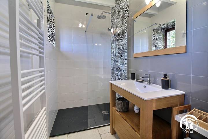 Gîte pour 4 personnes, avec terrasse et jardin à Pluméliau - 2