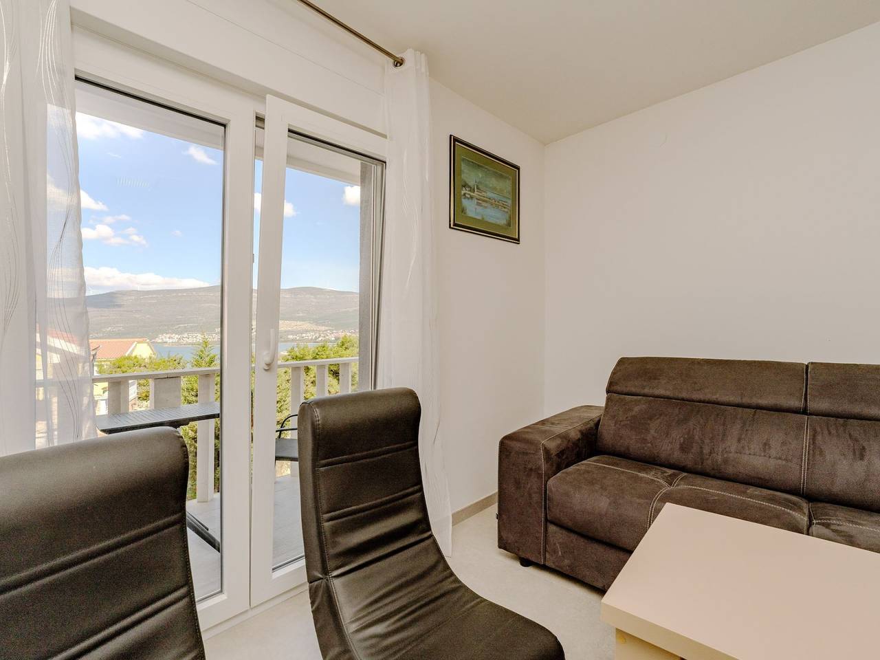 Villa Ivanovi Dvori - Seven Bedroom Villa with Private Pool in Donji Karin, Zadar