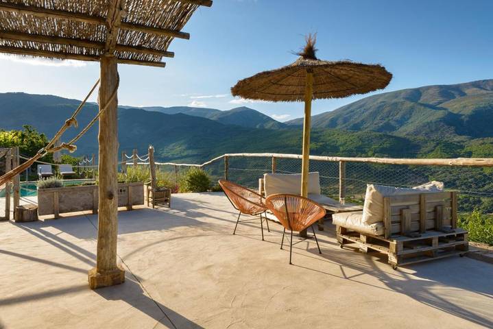 Casa rural para 8 personas, con piscina además de vistas y jardín, Se admiten mascotas en Valle del Jerte - 3