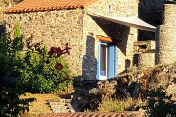 Gîte pour 4 personnes, avec jardin ainsi que piscine et terrasse à Rieussec
