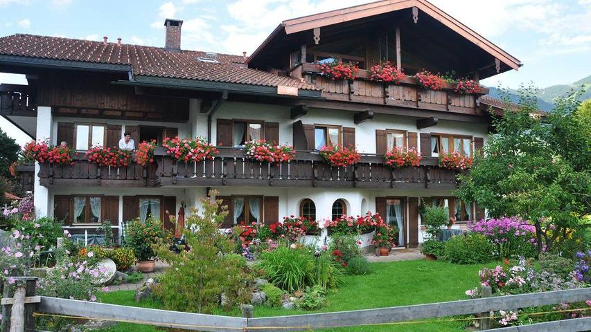 Ferienwohnung für 2 Personen, mit Balkon in Langenwang
