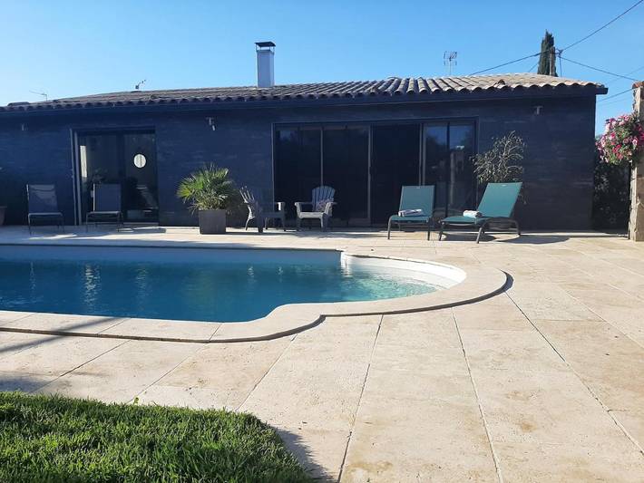 Villa pour 12 personnes, avec piscine et jardin