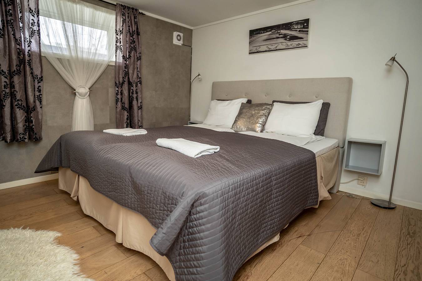 Entire apartment, Bnb Apartment 1 “nice & Cozy"central 2 Rooms by Berti in Stavanger