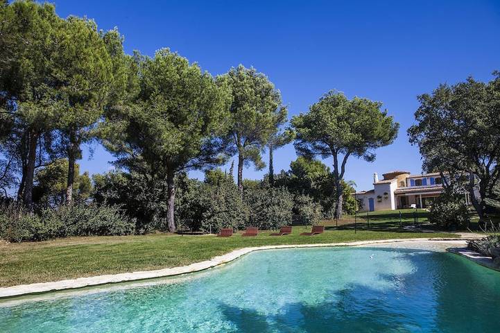 Villa pour 12 personnes, avec jacuzzi et jardin à Six-Fours-les-Plages
