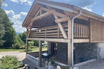 Maison de campagne pour 8 personnes, avec jacuzzi et balcon ainsi que jardin et sauna à Rupt-sur-Moselle