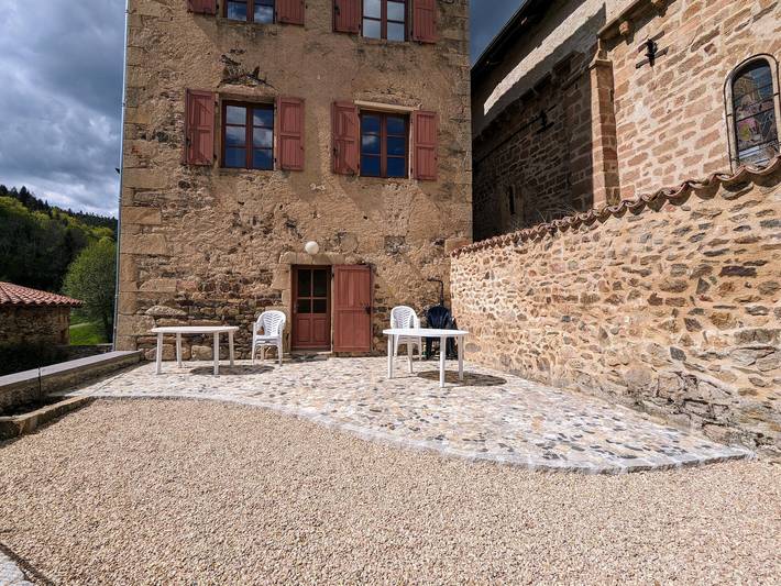 Gîte pour 10 personnes, avec jardin, animaux acceptés en Haute-Loire