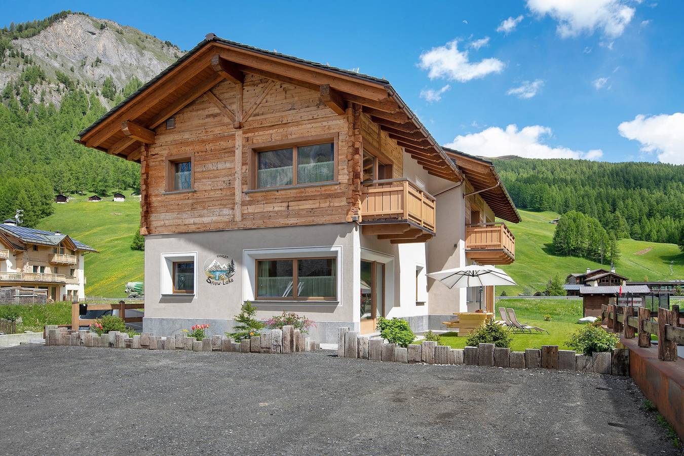Ganze Wohnung, Ferienwohnung 'Chalet Snowlake Neve' mit Bergblick, Privatem Garten und Wlan in Livigno, Nationalpark Stilfser Joch