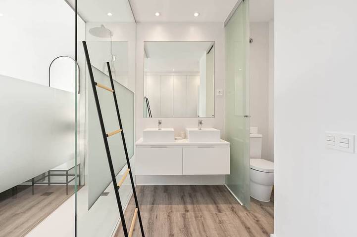 Ganze Wohnung, Ph with Private Rooftop & Sea Views in Val de Guadalmina, Benahavís