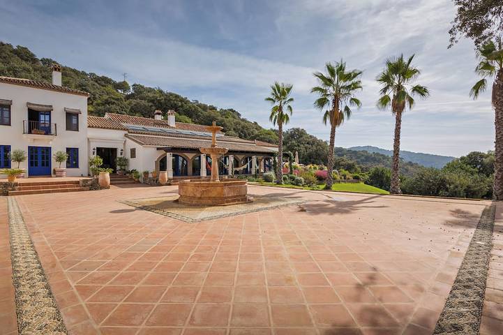 Villa pour 11 personnes, avec jacuzzi et sauna ainsi que balcon et jardin - 1