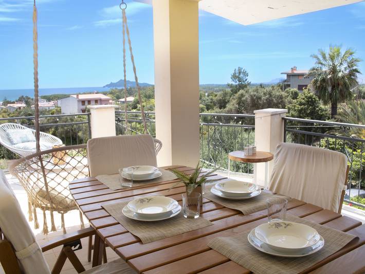 Ferienwohnung für 4 Personen, mit Terrasse und Garten in Santa Maria Navarrese