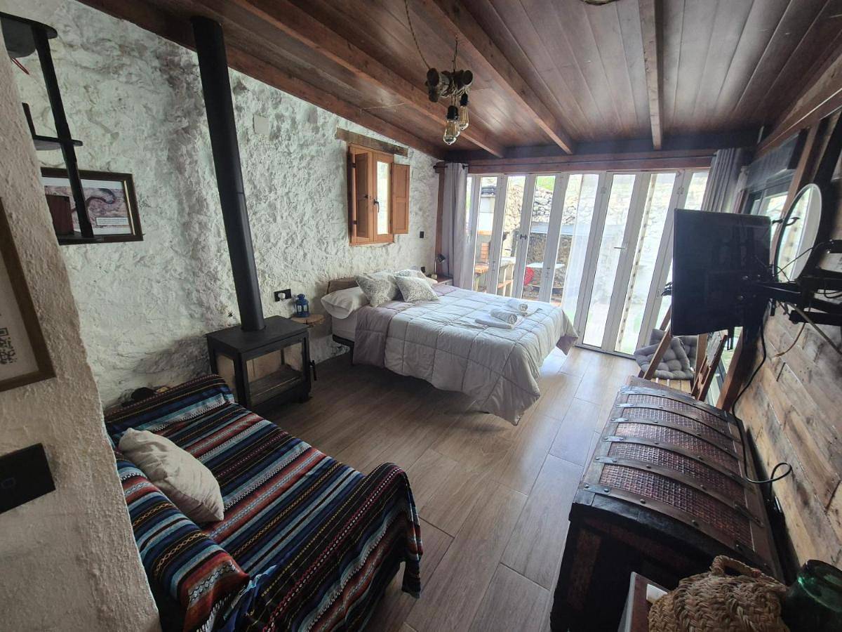 Casas Navalón in Jorquera, La Manchuela