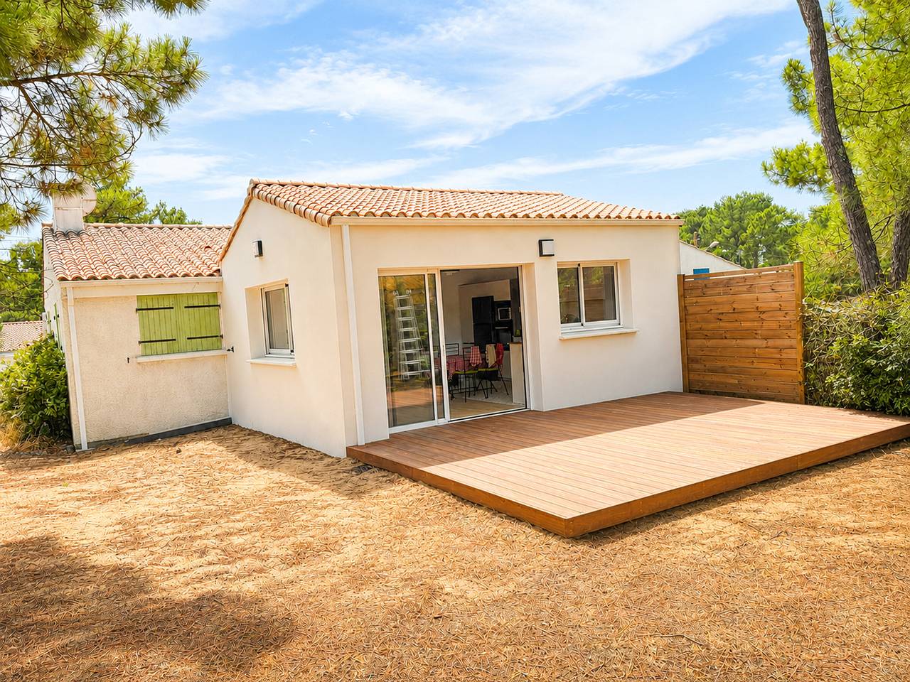 Maison Boisée à La Tranche-sur-Mer, Proche Plage Sainte Anne et Commodités in La Tranche-sur-Mer, Vendée