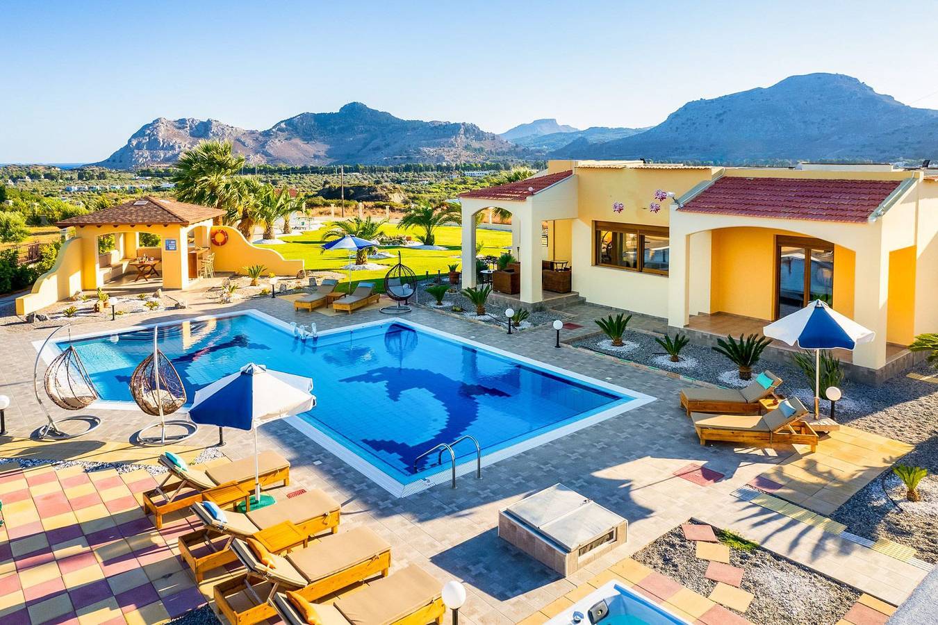 Maison De Vacances pour 13 Personnes dans Kolympia, Rhodes