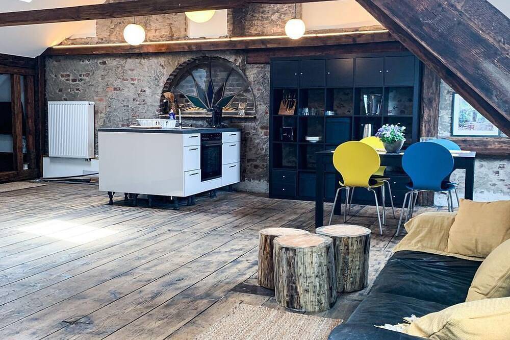 Ganze Wohnung, Atelier - Ferienwohnungen Alte Destillerie in Neuwied, Osteifel