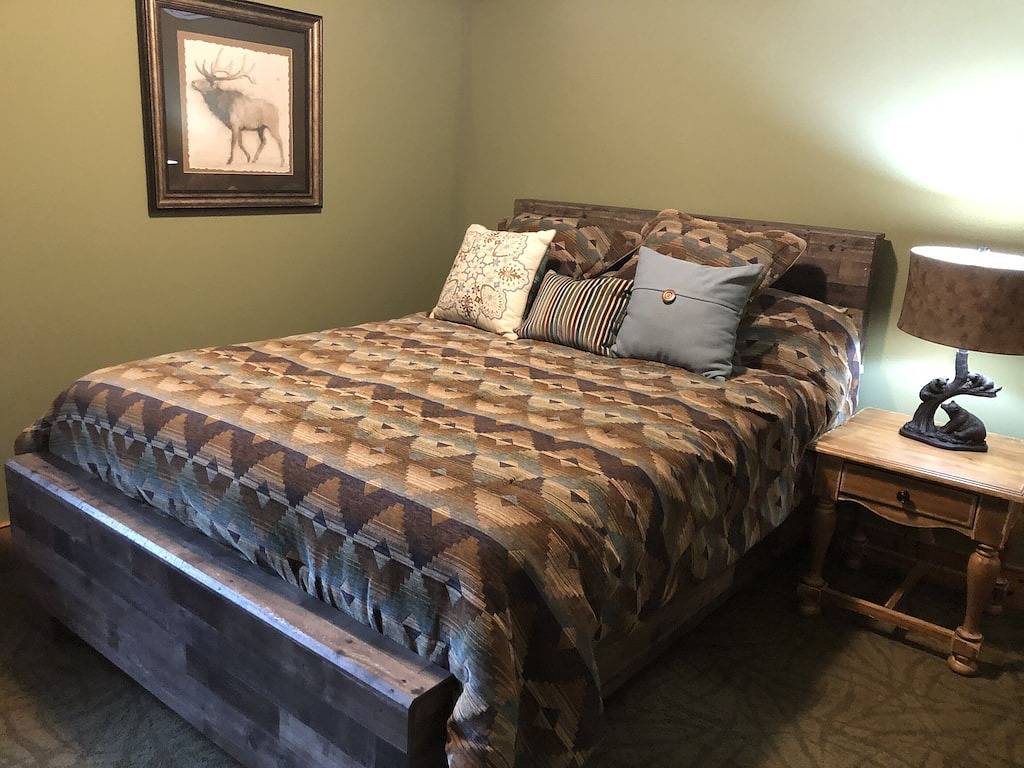 Ganze Wohnung, Lake view cozy two bedroom in Bolton Landing - walk to Town! in Bolton Landing, Adirondack Mountains