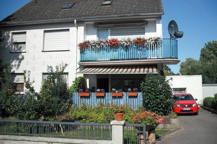 Ferienwohnung für 4 Personen, mit Balkon und Garten in Blomberg