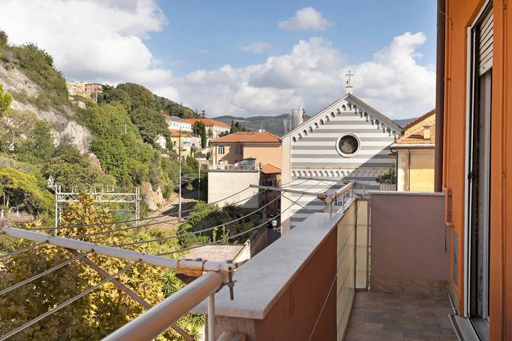 Ferienwohnung für 4 Personen, mit Balkon in Pietra Ligure Gemeinde