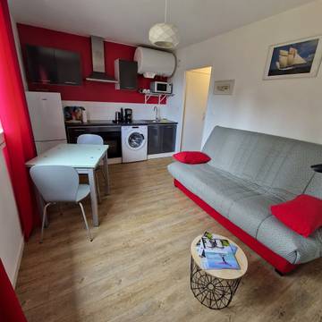 Gîte pour 2 personnes, avec jardin à Donville-les-Bains