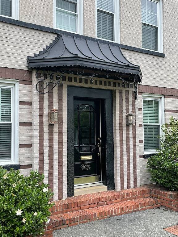2-bedroom villa minutes from Carytown, Vcu, Uofr, & Richmond Convention Center in Richmond, Virginia
