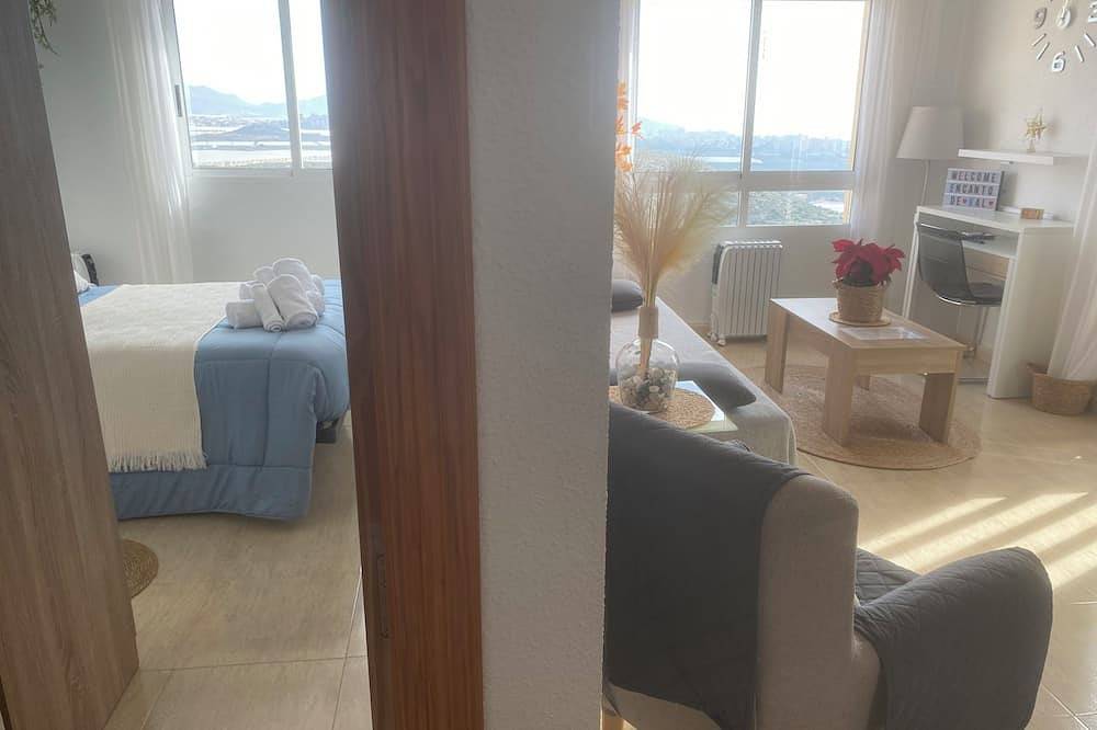 Apartamento entero, Bright apartment in Bolnuevo, with terrace and swing. sea views. in Bolnuevo, Mazarrón