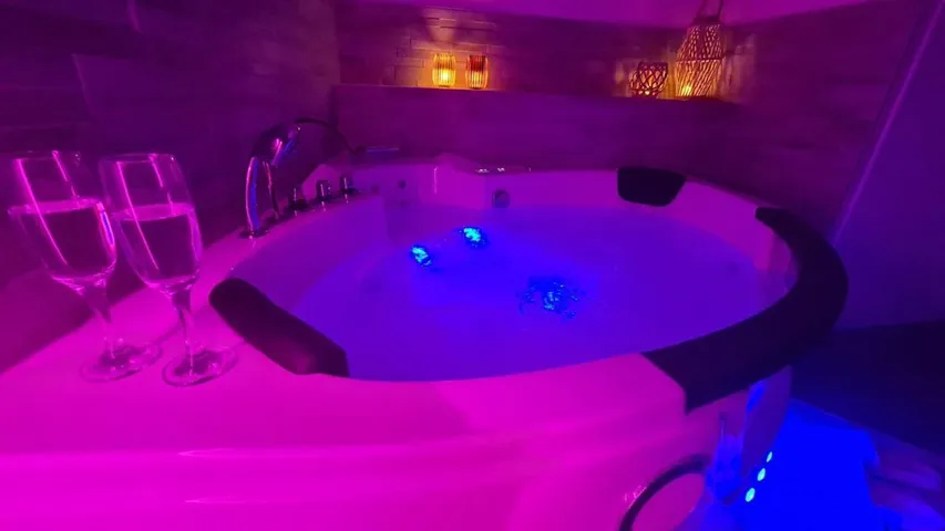 Ferienhaus für 4 Personen, mit Ausblick und Sauna sowie Garten - 1