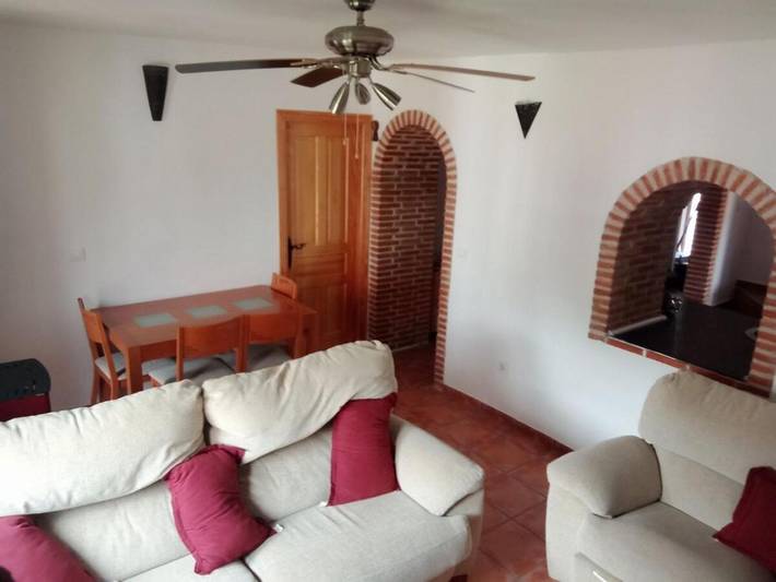 Casa rural para 6 personas, con jardín en Torrejón el Rubio - 2