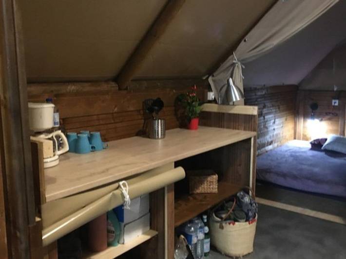 Camping pour 4 personnes, avec vue sur le lac et terrasse, animaux acceptés dans Saône-et-Loire - 2