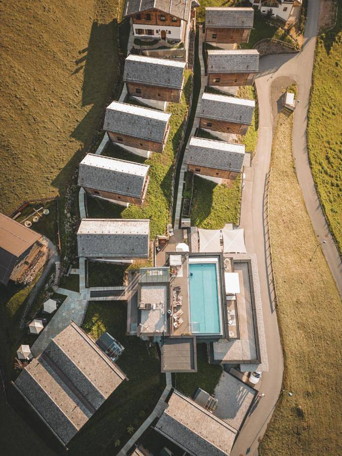 Hotel für 6 Personen, mit Pool und Ausblick sowie Terrasse und Sauna, mit Haustier in See - 2
