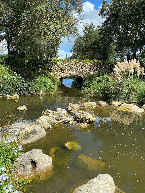 Villa für 4 Personen, mit Garten und Whirlpool sowie Pool - 1