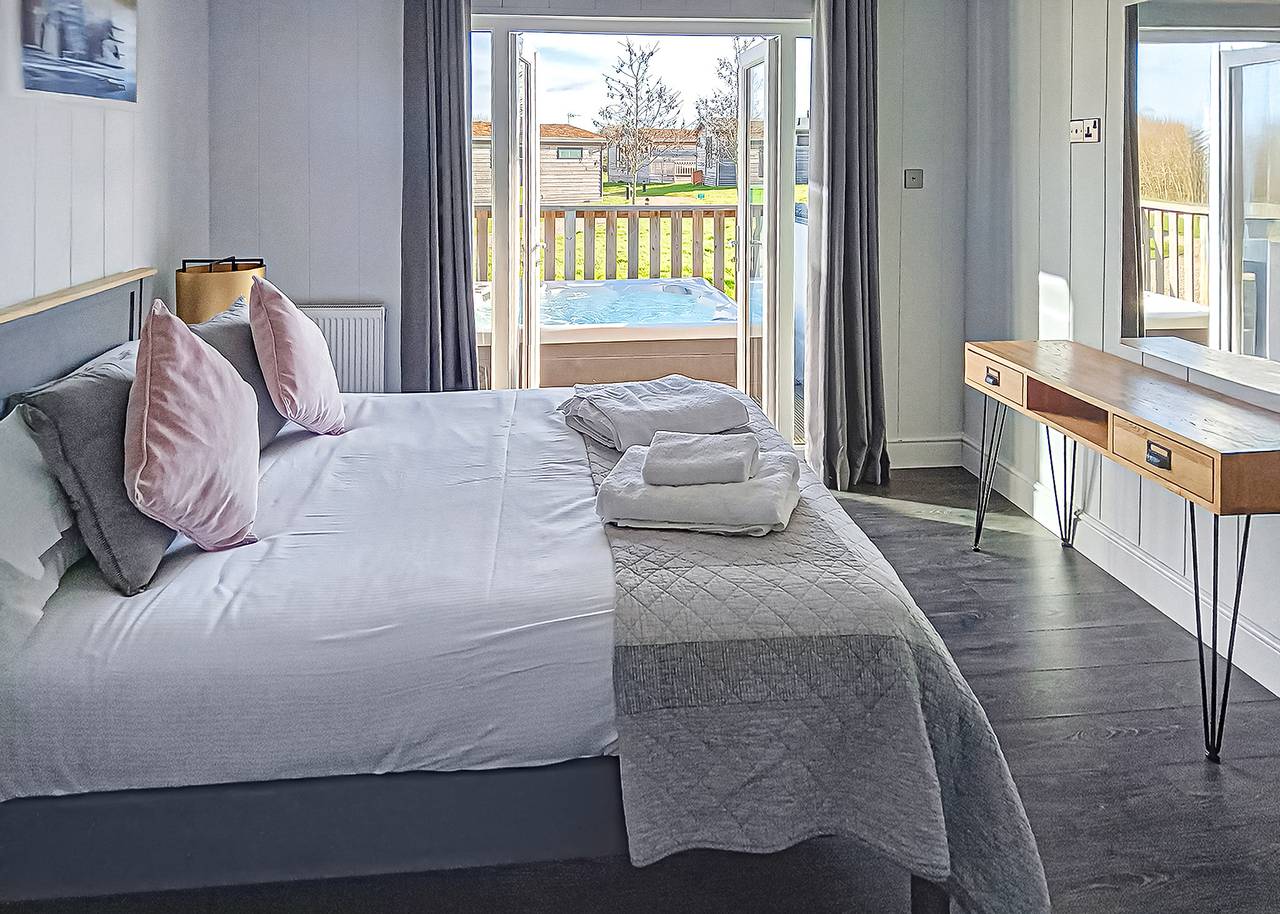 Elite Spa Lodge 3 in Shaw cum Donnington, Berkshire