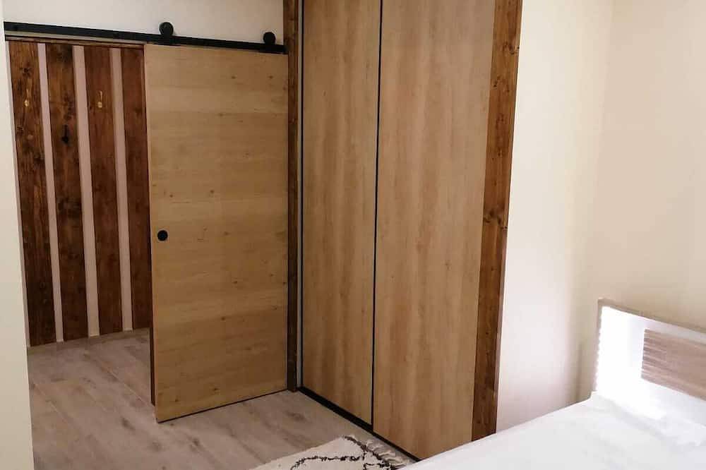 Hel lejlighed, Rental Apartment in Juan-les-pins \"Pinède\", 4 people. in Juan-les-Pins, Antibes